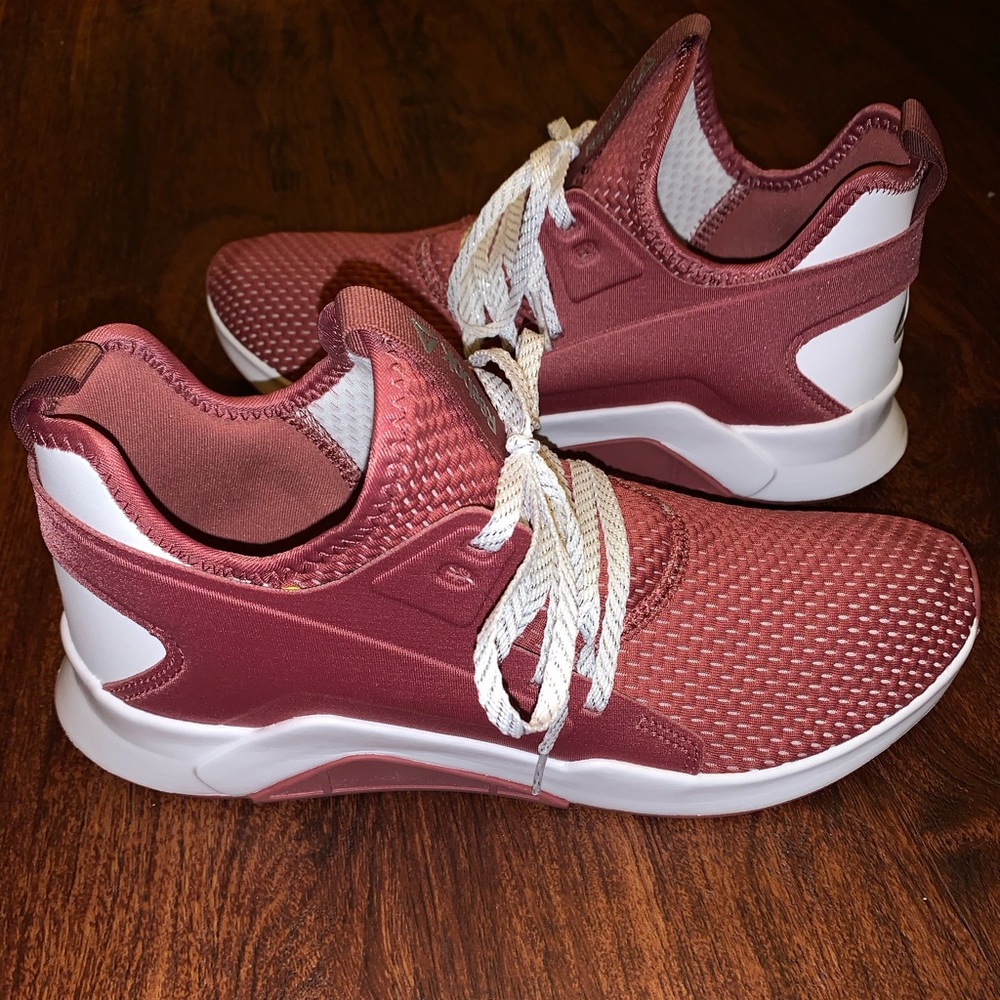 Reebok Guresu Size 9 Sneakers